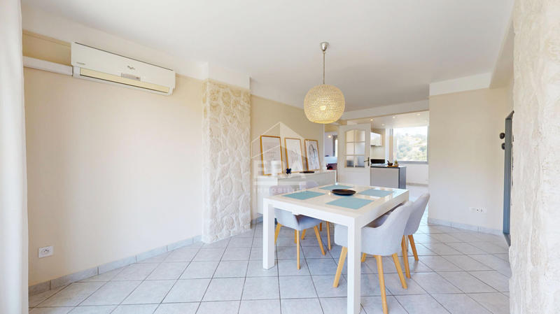 Appartement - 72 m² - 4 pièces