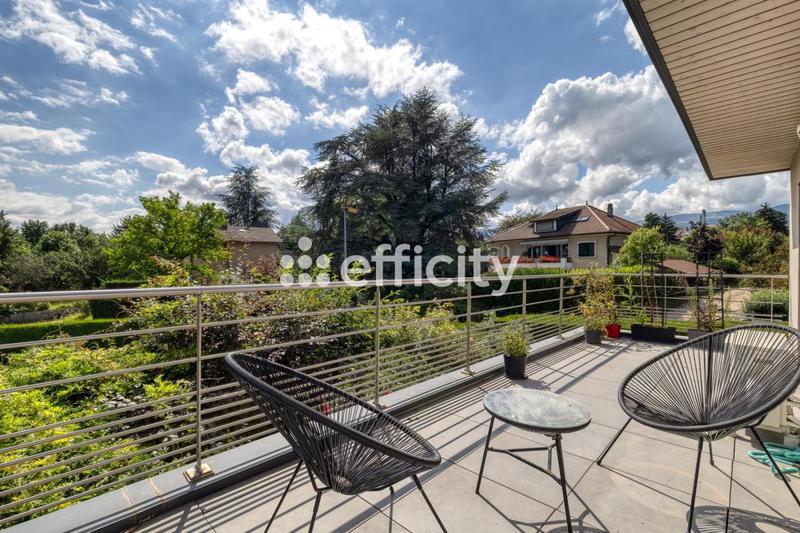 Maison - 197 m² - 6 pièces