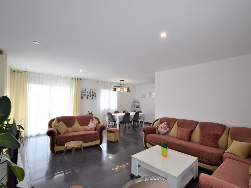 Maison - 138 m² - 6 pièces