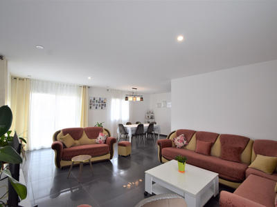 Maison - 138 m² - 6 pièces