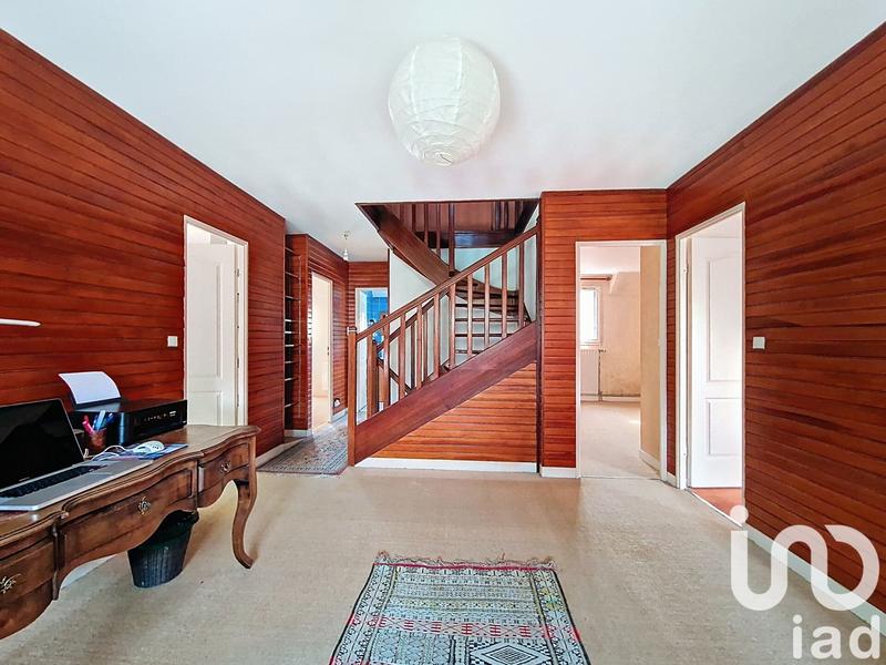 Maison - 203 m² - 8 pièces