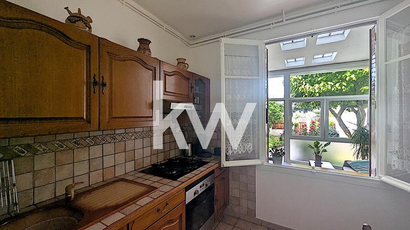 Maison - 122 m² - 6 pièces