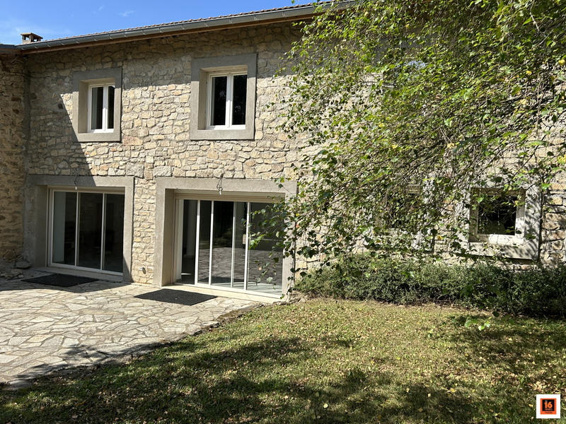 Maison - 195 m² - 5 pièces