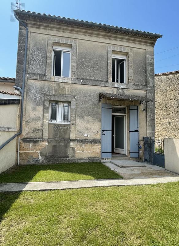 Maison - 98 m² - 4 pièces