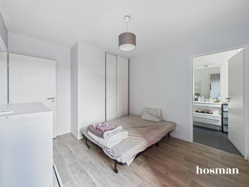 Appartement - 102 m² - 5 pièces