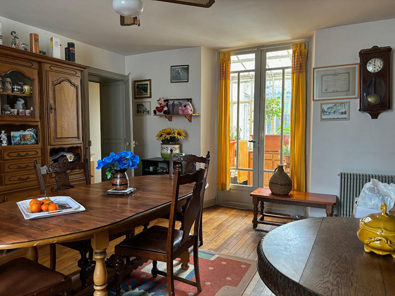 Immeuble - 9 pièces