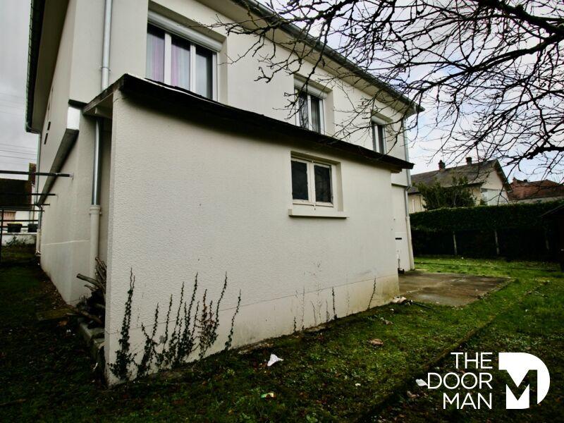 Pavillon - 100 m² - 5 pièces