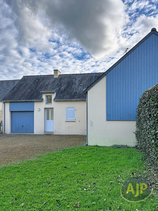Maison - 93 m² - 5 pièces