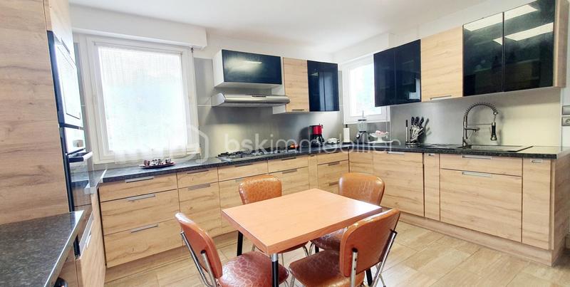 Immeuble - 470 m² - 15 pièces