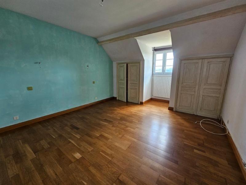 Maison - 245 m² - 7 pièces