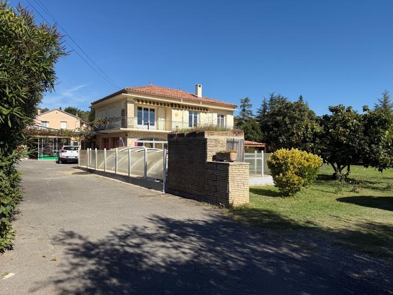 Maison - 152 m² - 5 pièces