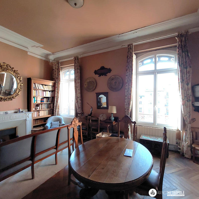 Appartement - 181 m² - 5 pièces