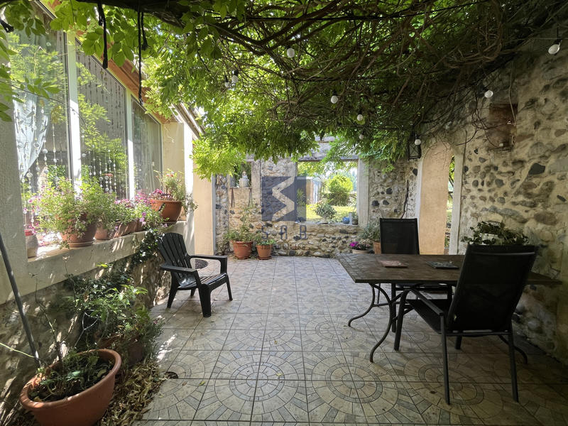 Propriété - 395 m² - 15 pièces