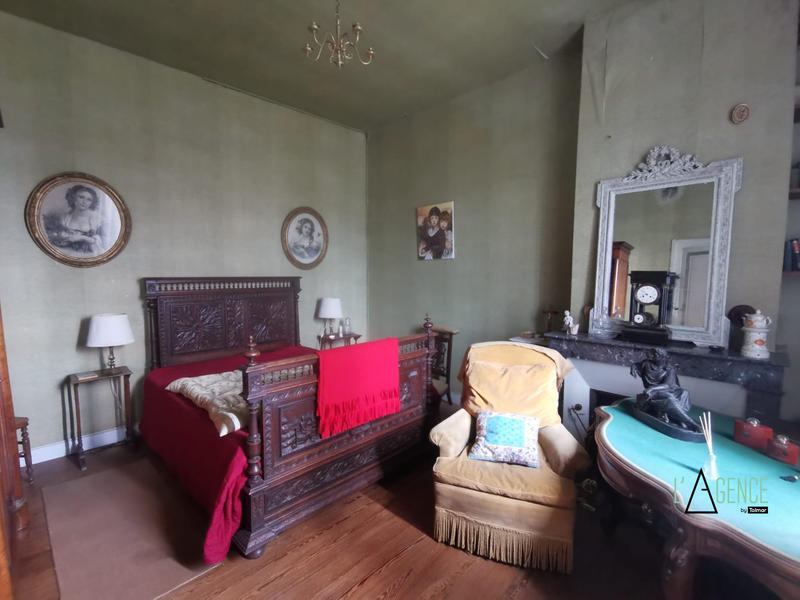 Maison ancienne - 310 m² - 12 pièces