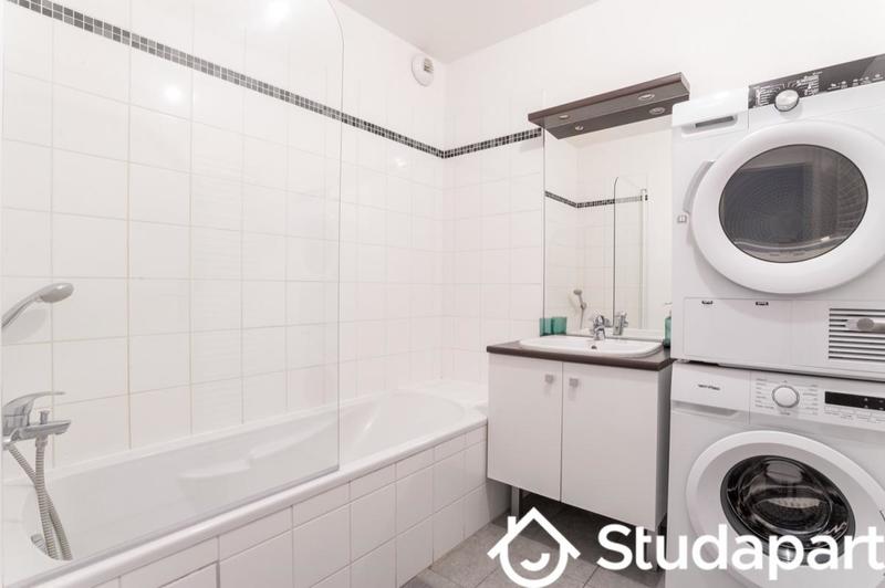 Chambre - 9 m² - 1 pièce