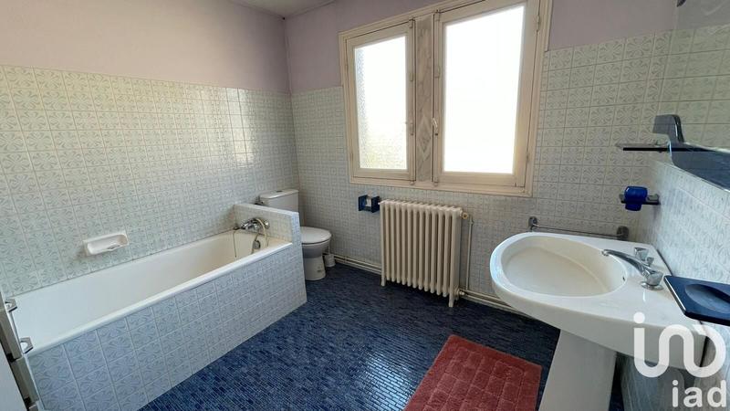 Maison - 237 m² - 7 pièces