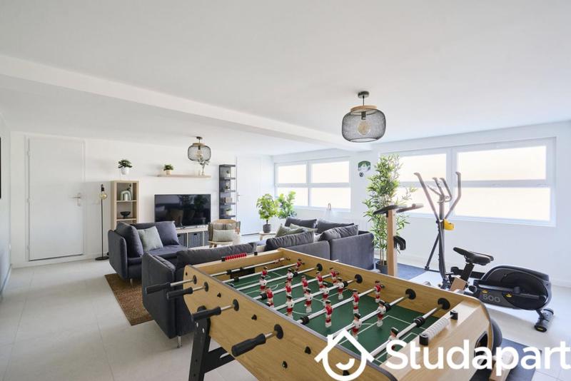 Chambre - 10 m² - 1 pièce