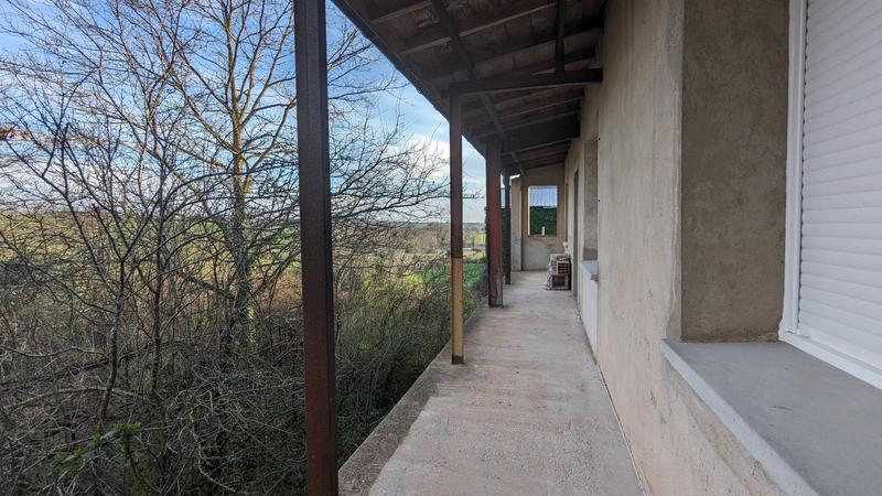 Maison - 220 m² - 10 pièces