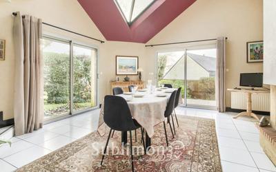 Maison traditionnelle - 205 m² - 6 pièces