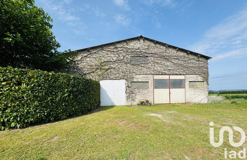 Maison - 255 m² - 9 pièces