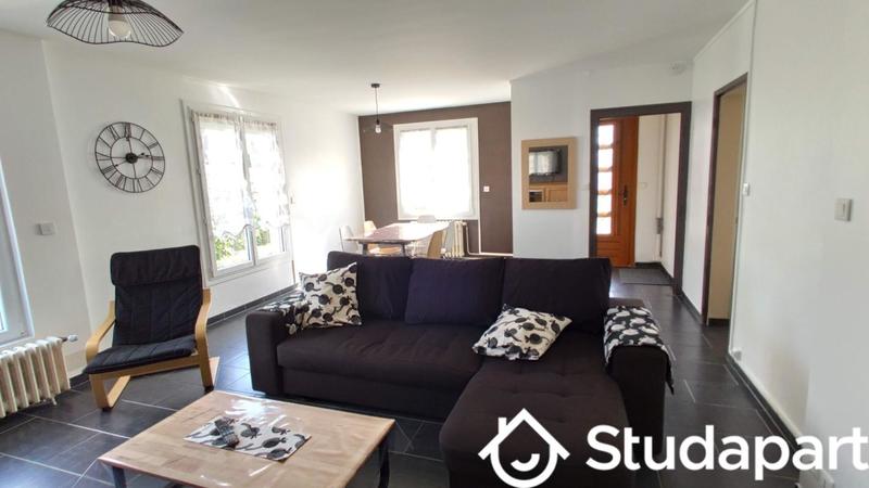 Chambre - 10 m² - 1 pièce