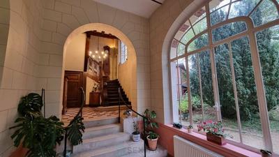 Demeure - 350 m² - 11 pièces