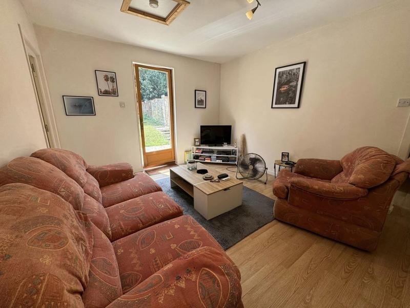 Maison - 218 m² - 12 pièces