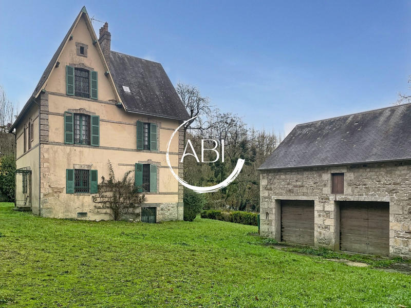 Villa - 269 m² - 11 pièces