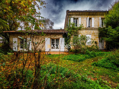 Maison ancienne - 230 m² - 7 pièces