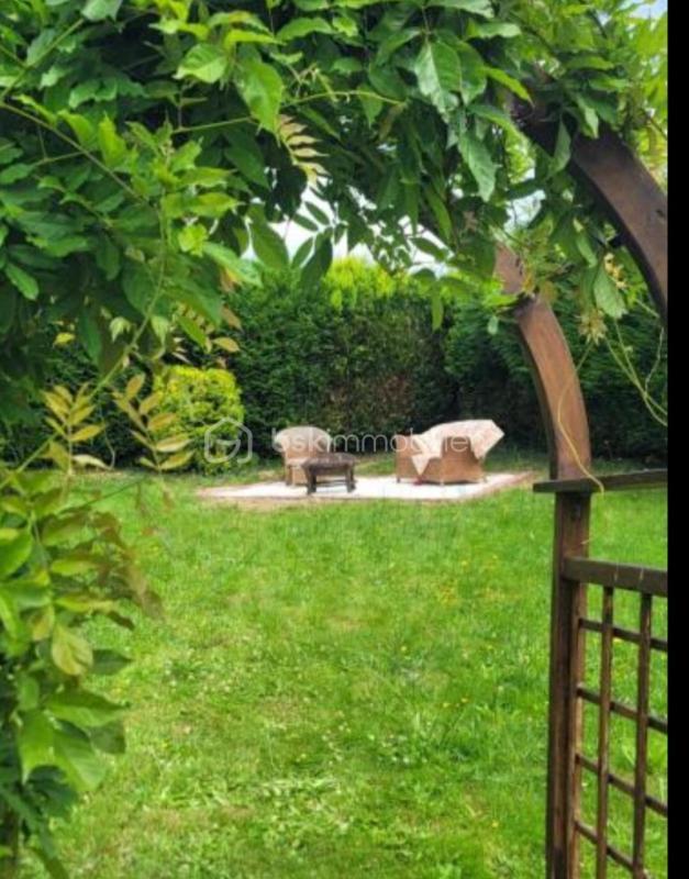 Maison de village - 330 m² - 10 pièces