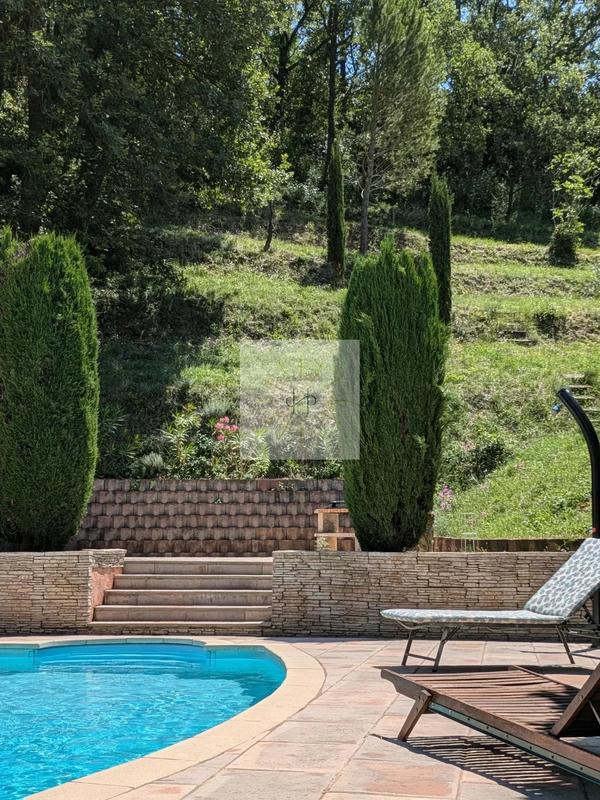 Maison - 124 m² - 6 pièces