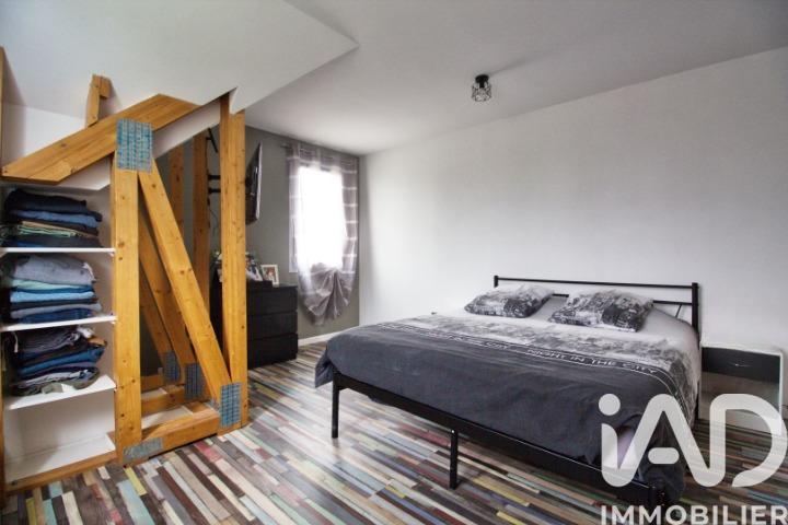 Maison - 208 m² - 6 pièces