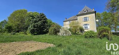 Château - 326 m² - 12 pièces