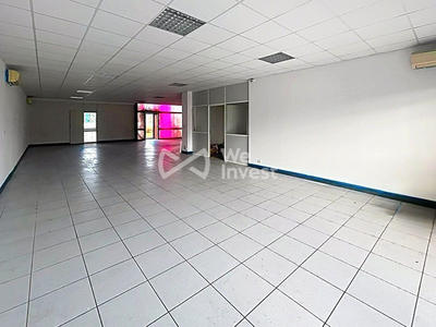 Local commercial - 187 m² - 2 pièces
