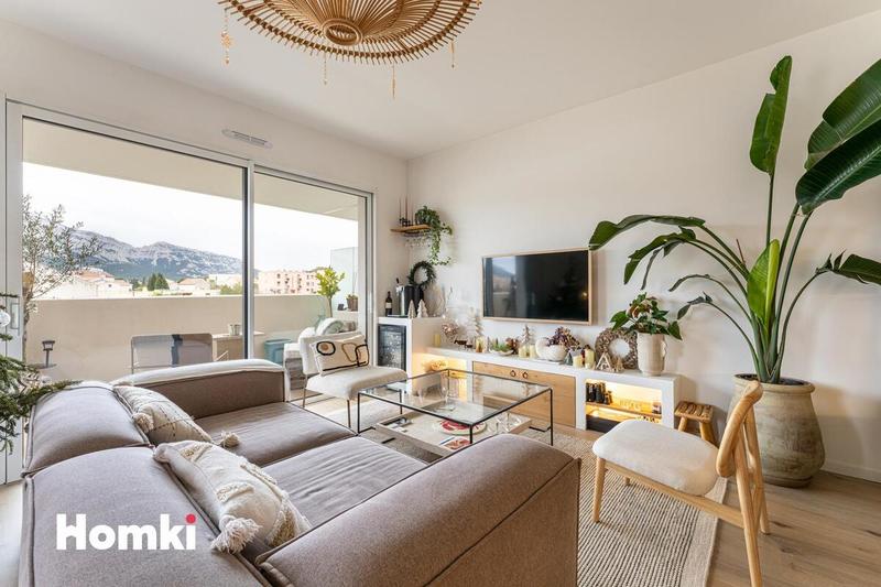 Appartement - 80 m² - 3 pièces