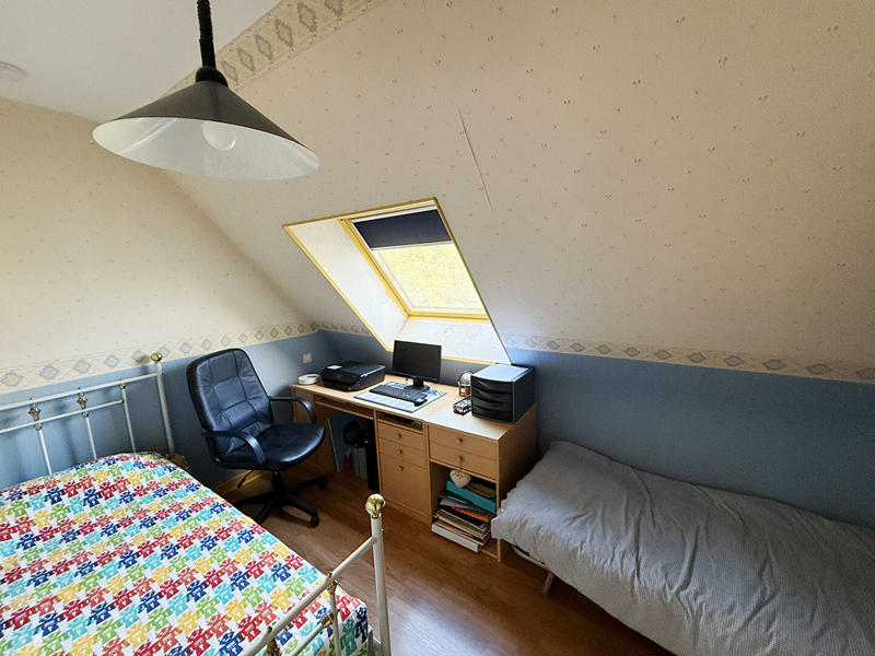 Maison - 107 m² - 7 pièces