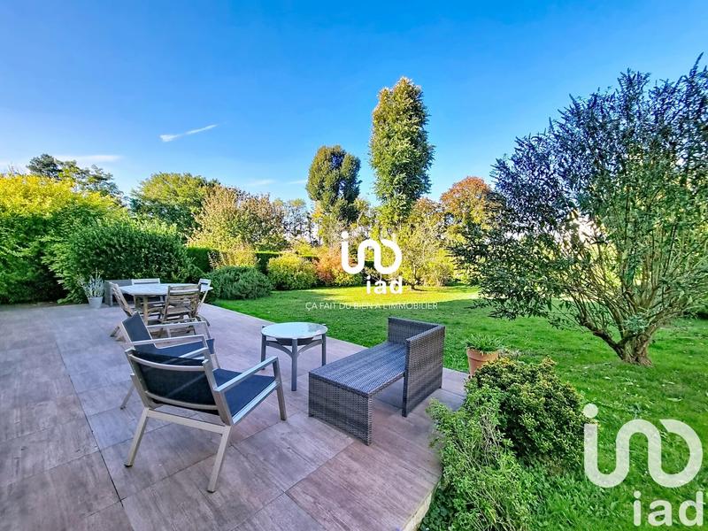 Maison - 217 m² - 9 pièces