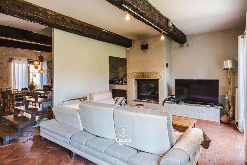 Maison - 185 m² - 5 pièces