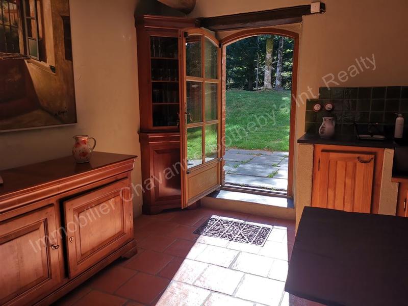 Maison - 360 m² - 8 pièces