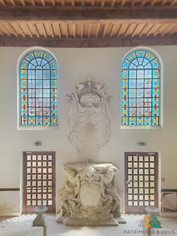 Fonds de commerce - 2 100 m²