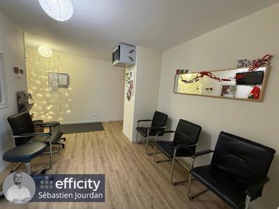 Bureau - 112 m² - 6 pièces