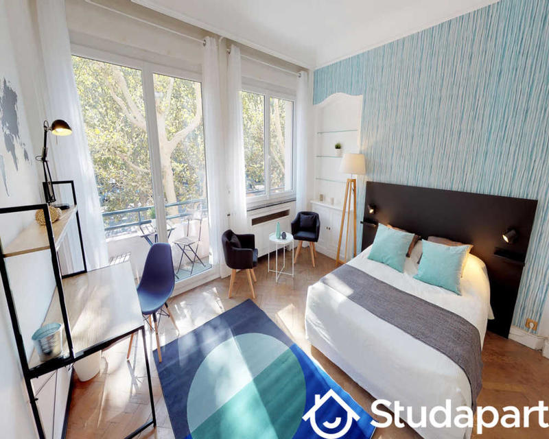 Chambre - 140 m² - 1 pièce