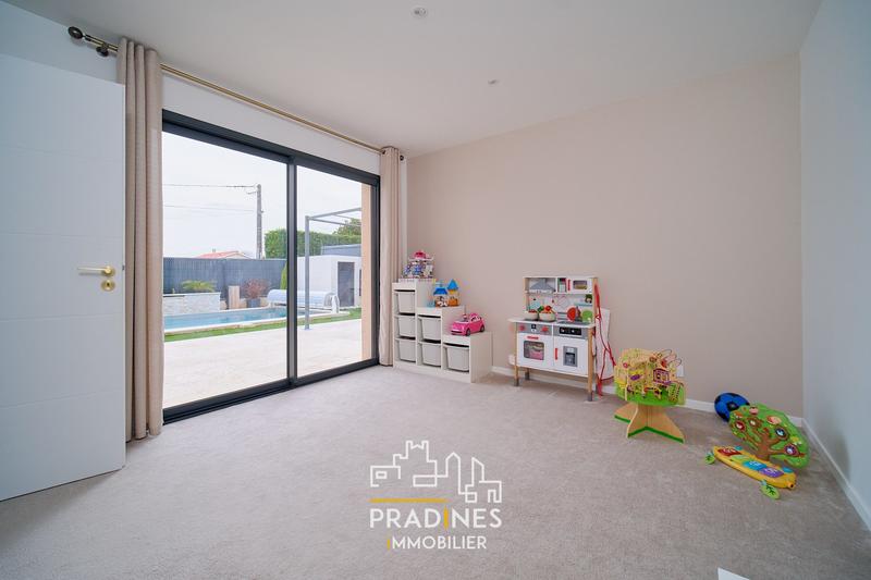 Maison - 121 m² - 5 pièces