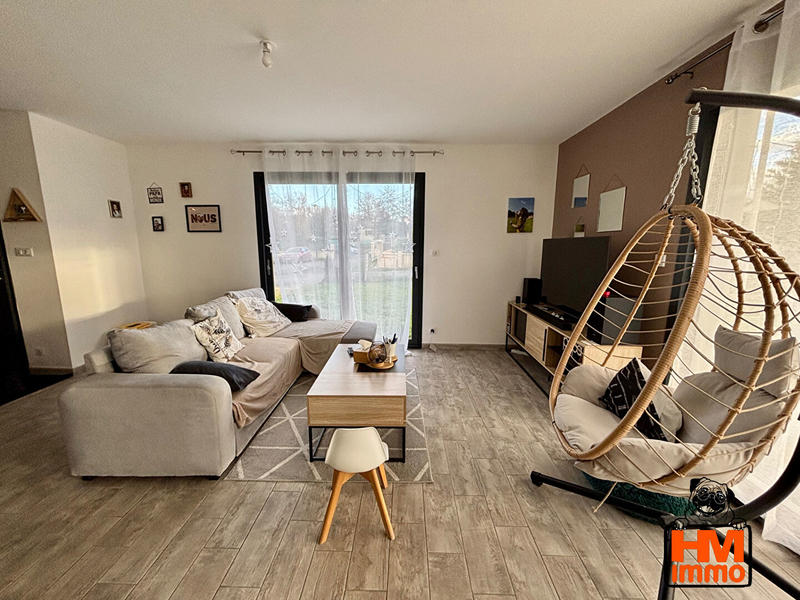 Maison - 98 m² - 4 pièces