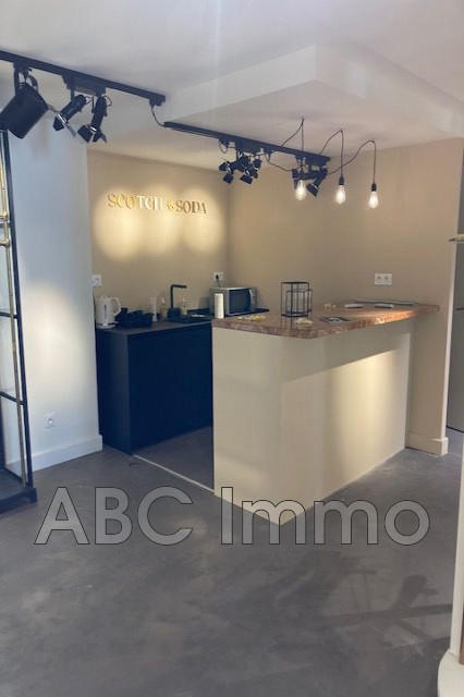 Local commercial - 157 m²