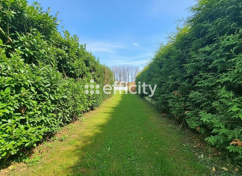 Terrain constructible - 2 130 m²