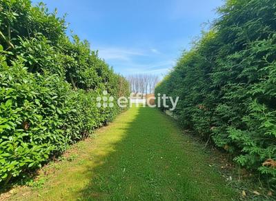 Terrain constructible - 2 130 m²