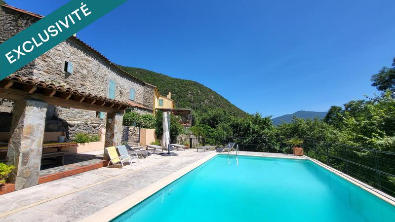 Maison - 360 m² - 11 pièces