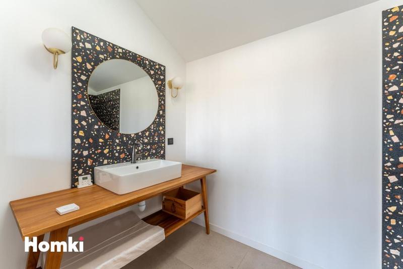 Appartement - 194 m² - 5 pièces