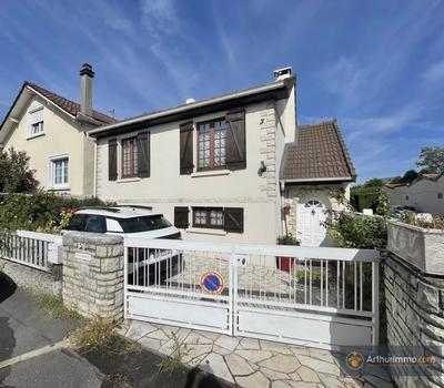 Maison - 89 m² - 5 pièces